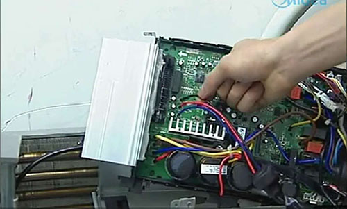 七星美的空调电话是多少